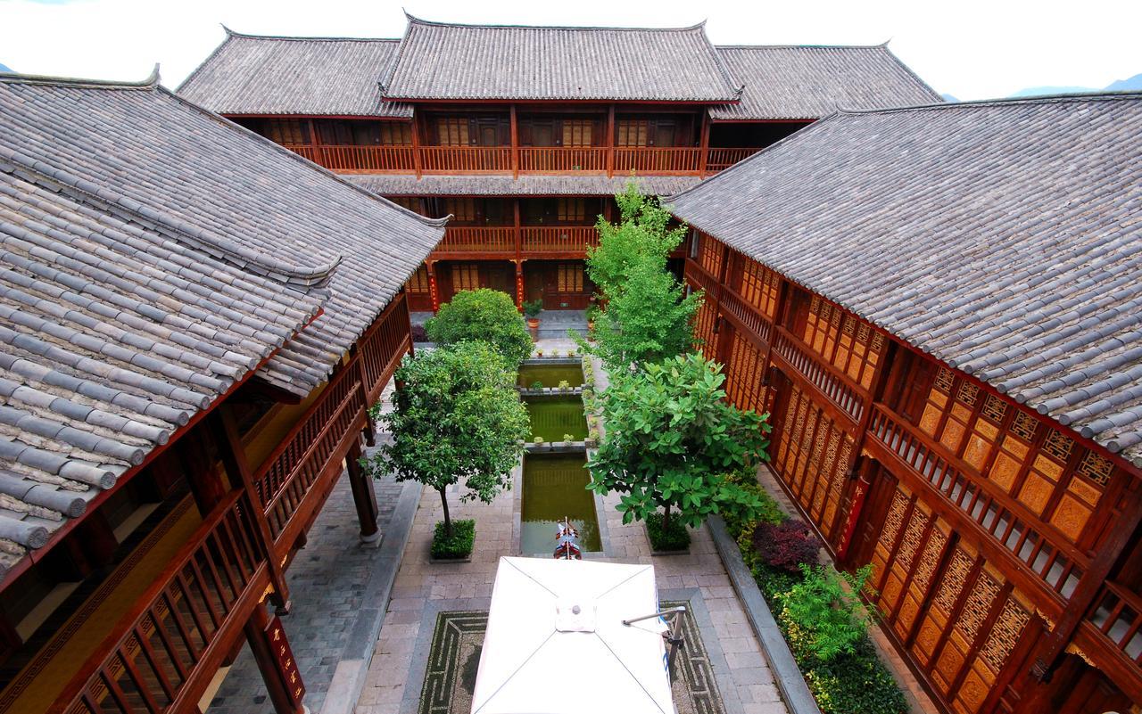 Lijiang Jinfu Hotel Exterior foto
